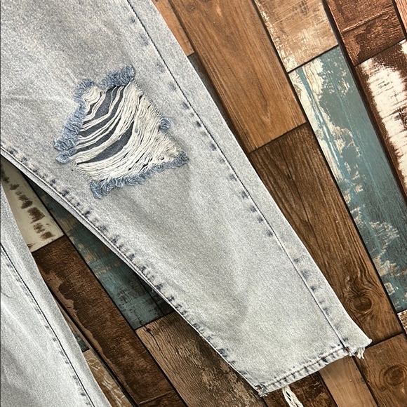 Rich Star Ripped Light Blue Denim Jeans - Picture 6 of 16